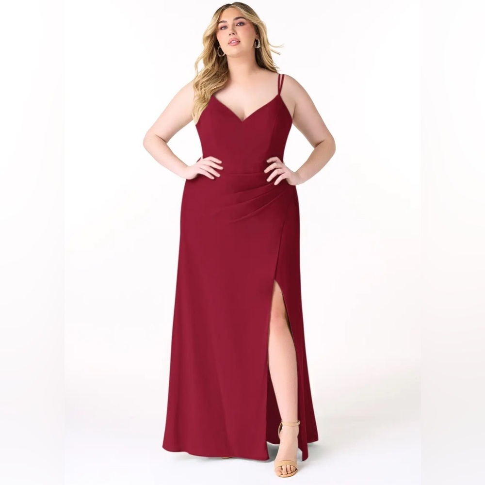 AZAZIE BURGUNDY MERMAID V-NECK PLEATED CHIFFON DRESS GOWN SIZE A18 NEW